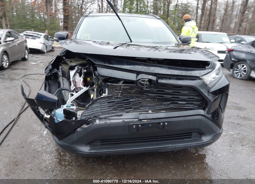 2019 TOYOTA RAV4 LE VIN: 2T3G1RFV5KW049079