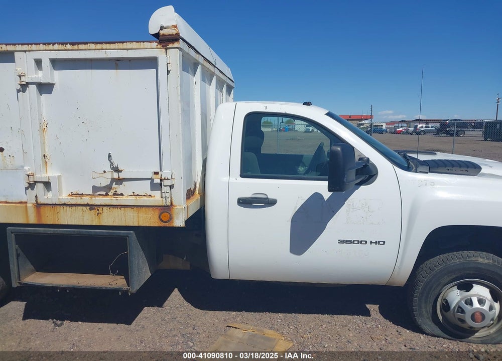 2013 CHEVROLET SILVERADO 3500HD CHASSIS WORK TRUCK VIN: 1GB3CZCG7DF240400