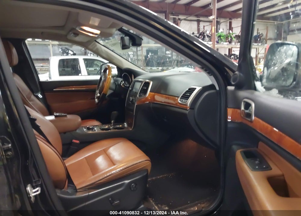 2013 JEEP GRAND CHEROKEE OVERLAND VIN: 1C4RJFCT8DC524739