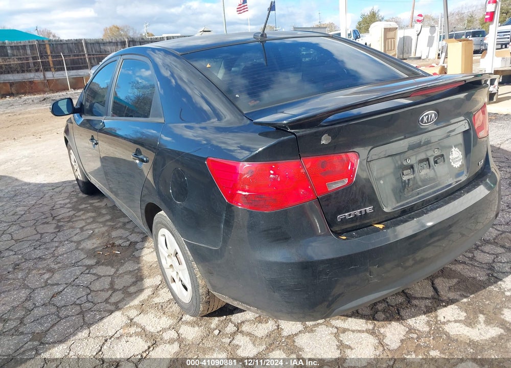 2011 KIA FORTE EX VIN: KNAFU4A23B5440948