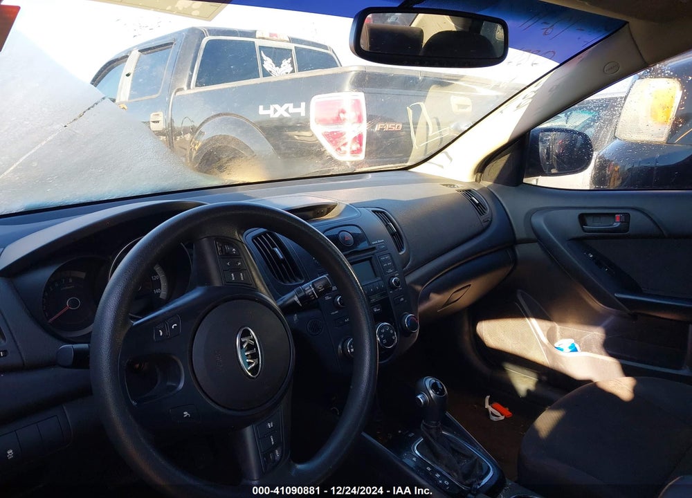 2011 KIA FORTE EX VIN: KNAFU4A23B5440948