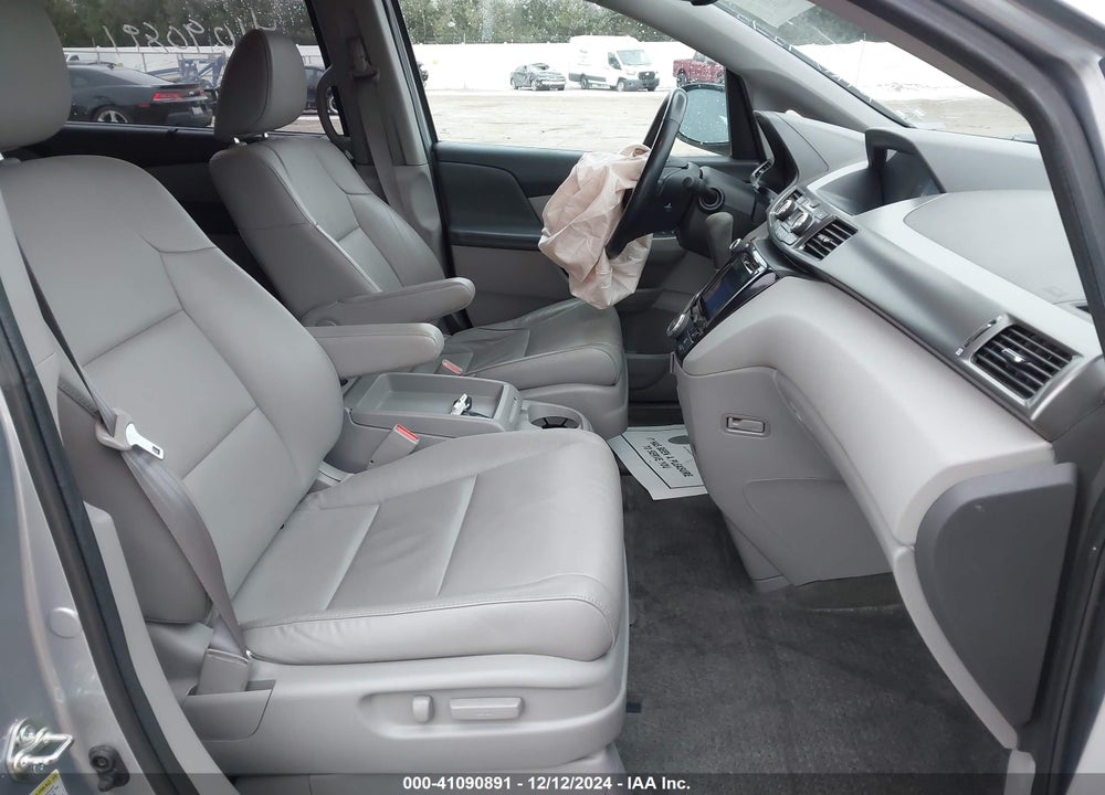 2016 HONDA ODYSSEY EX-L VIN: 5FNRL5H66GB009592