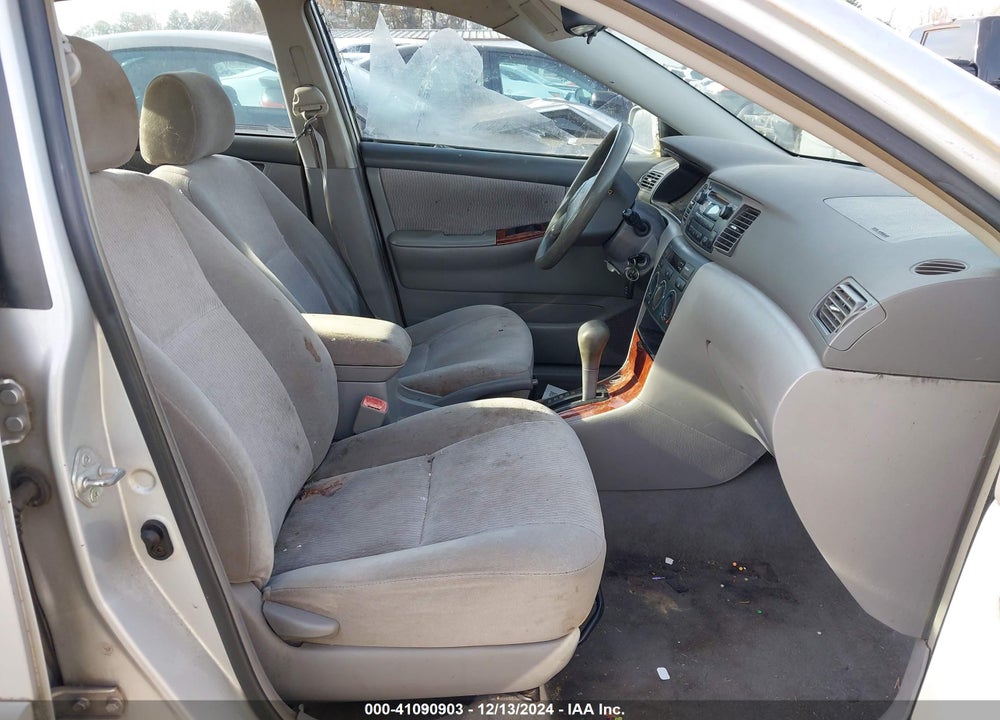 2005 TOYOTA COROLLA LE VIN: 1NXBR32E45Z394056