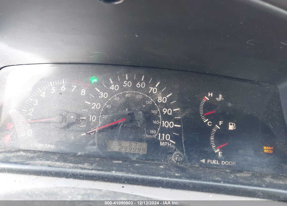 2005 TOYOTA COROLLA LE VIN: 1NXBR32E45Z394056