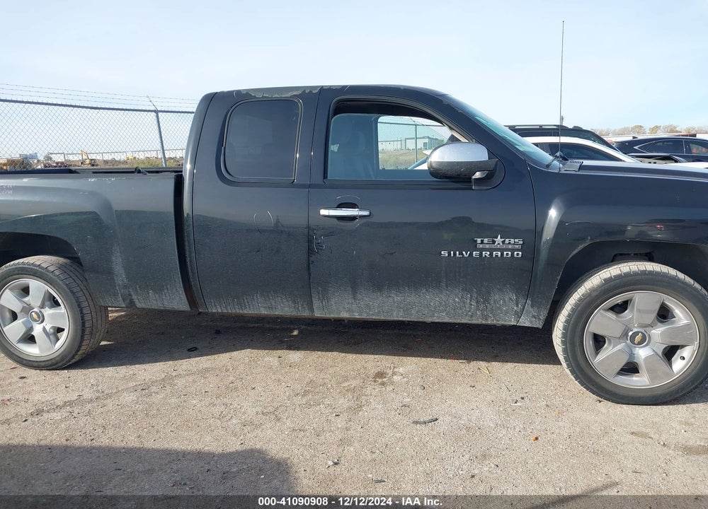 2011 CHEVROLET SILVERADO 1500 VIN: 1GCRCSE05BZ154950