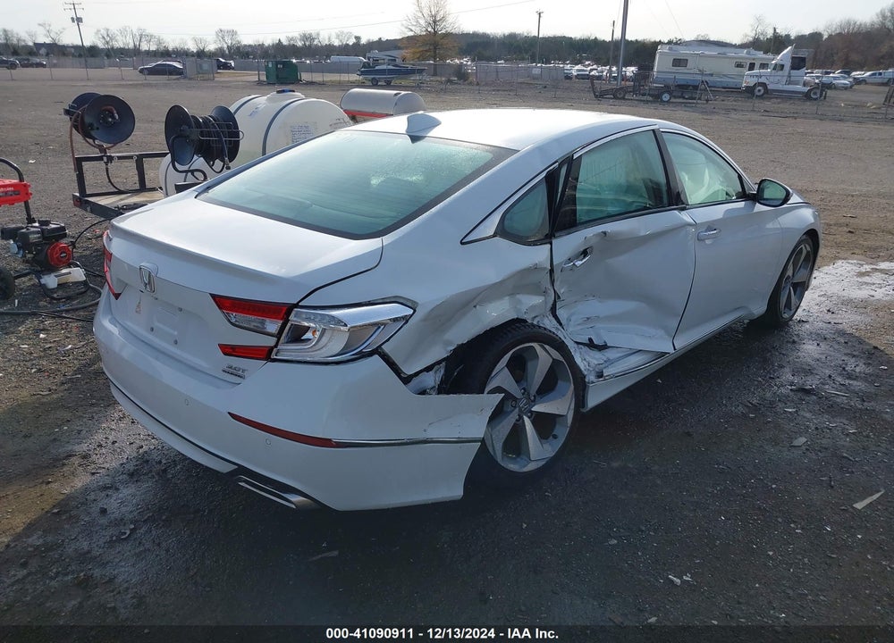 2018 HONDA ACCORD TOURING 2.0T VIN: 1HGCV2F91JA026801