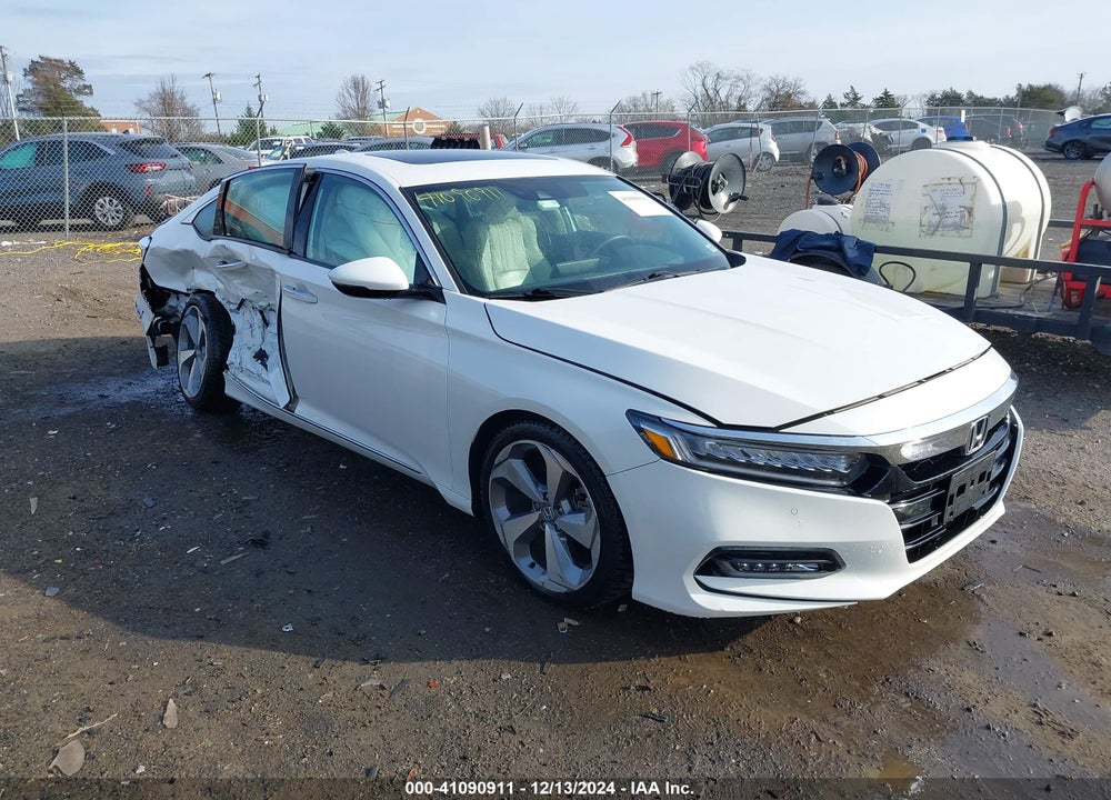 2018 HONDA ACCORD TOURING 2.0T VIN: 1HGCV2F91JA026801