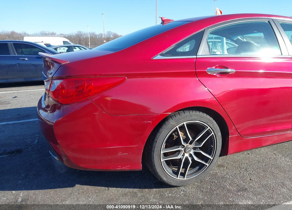 2014 HYUNDAI SONATA SE 2.0T VIN: 5NPEC4AB3EH823178