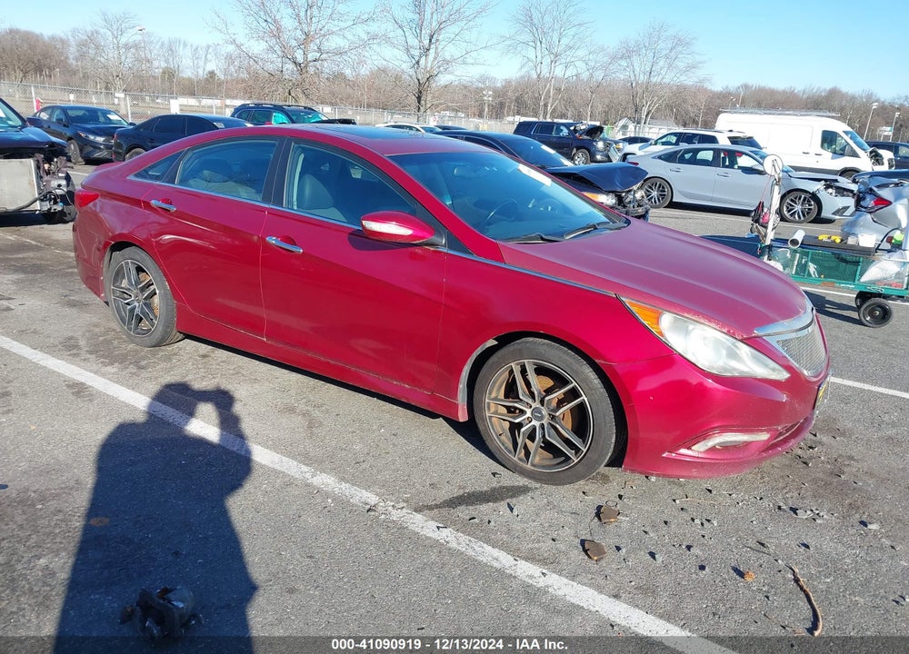 2014 HYUNDAI SONATA SE 2.0T VIN: 5NPEC4AB3EH823178