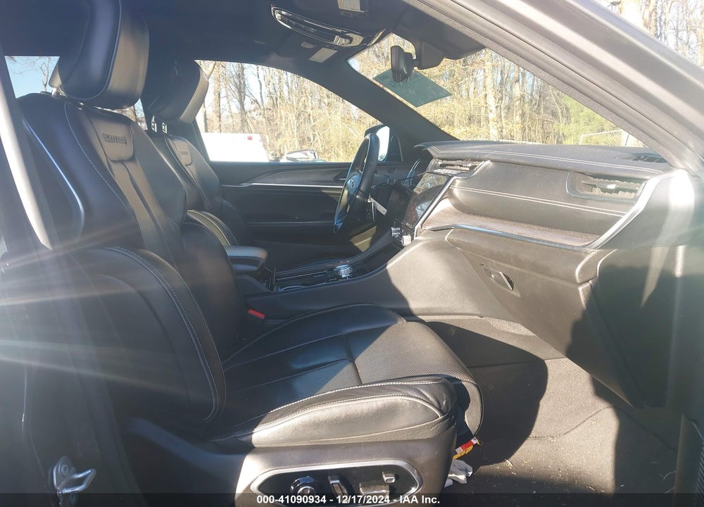 2021 JEEP GRAND CHEROKEE L VIN: 1C4RJKDT4M8156604
