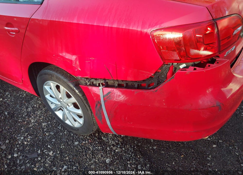 2012 VOLKSWAGEN JETTA 2.5L SE VIN: 3VWDP7AJ2CM014428