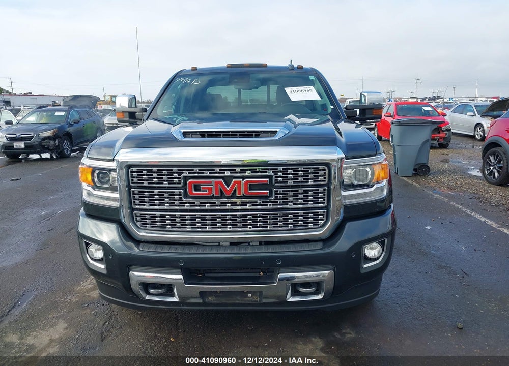 2018 GMC SIERRA 3500HD DENALI VIN: 1GT42YEY6JF290865