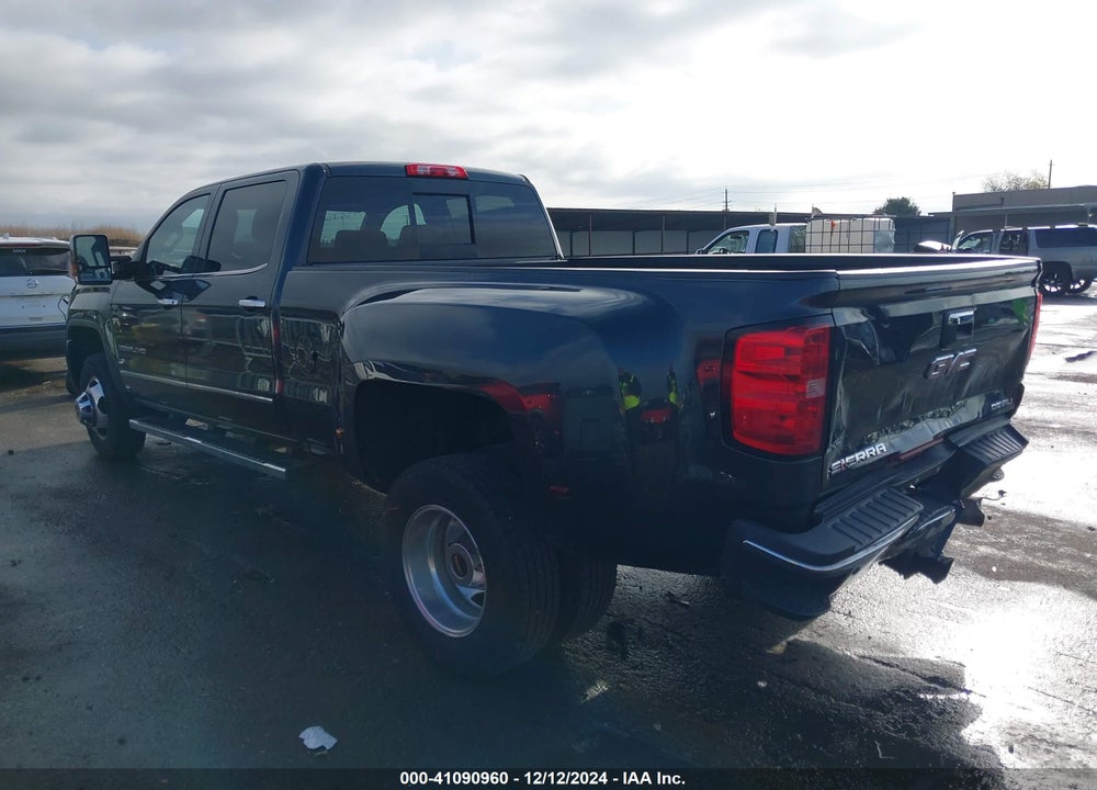 2018 GMC SIERRA 3500HD DENALI VIN: 1GT42YEY6JF290865