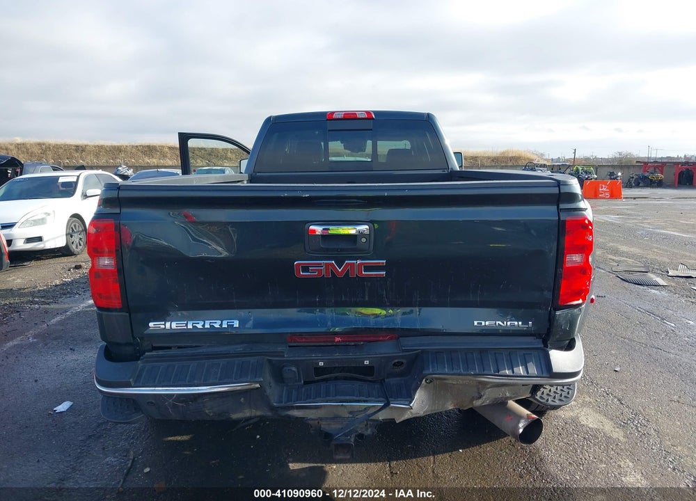 2018 GMC SIERRA 3500HD DENALI VIN: 1GT42YEY6JF290865