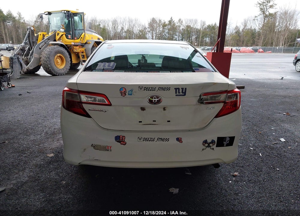 2014 TOYOTA CAMRY LE VIN: 4T4BF1FK1ER366606