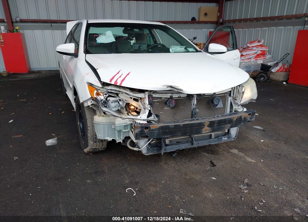 2014 TOYOTA CAMRY LE VIN: 4T4BF1FK1ER366606
