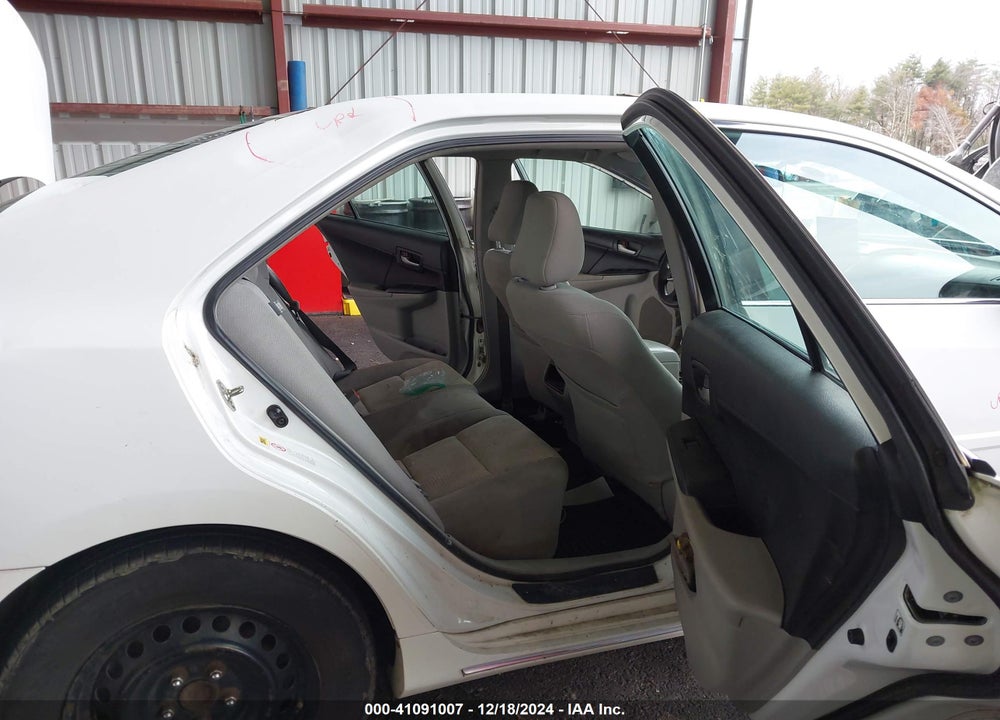 2014 TOYOTA CAMRY LE VIN: 4T4BF1FK1ER366606