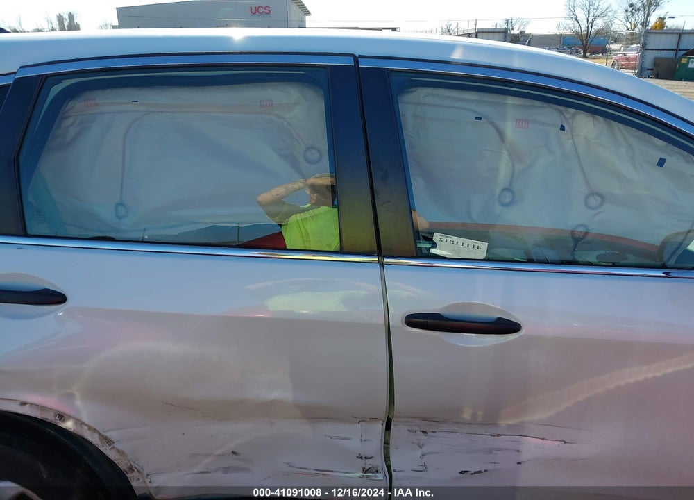 2015 HONDA CR-V LX VIN: 5J6RM3H3XFL027512