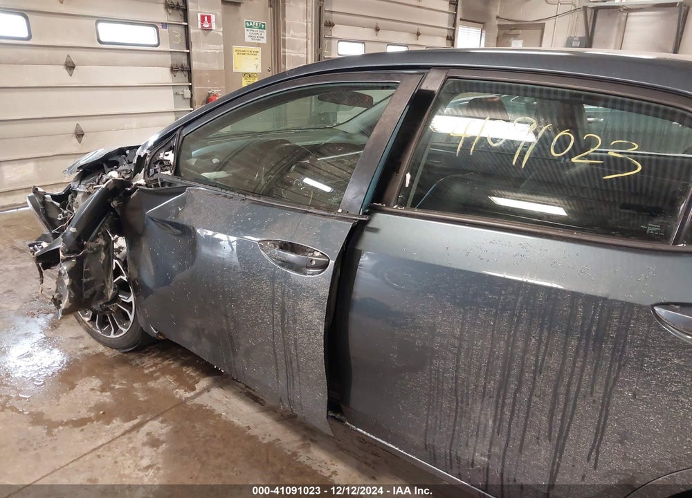 2015 TOYOTA COROLLA S PLUS VIN: 2T1BURHE3FC447583