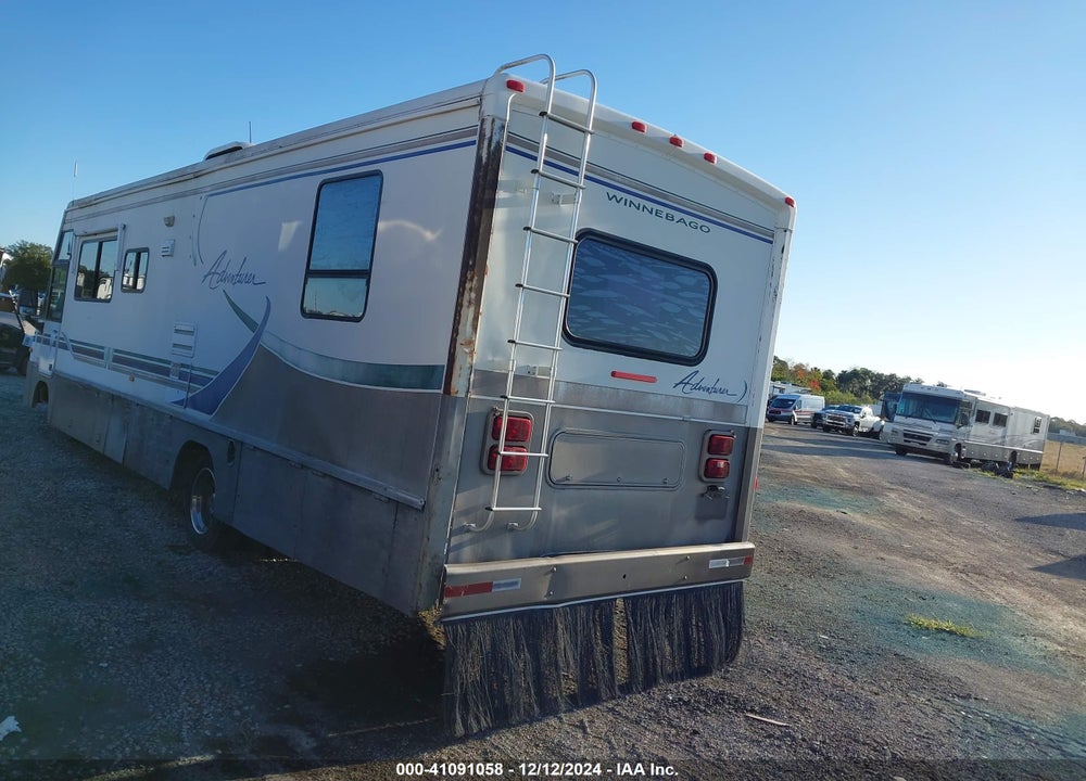 1997 CHEVROLET P30 VIN: 1GBLP37J9V3309288