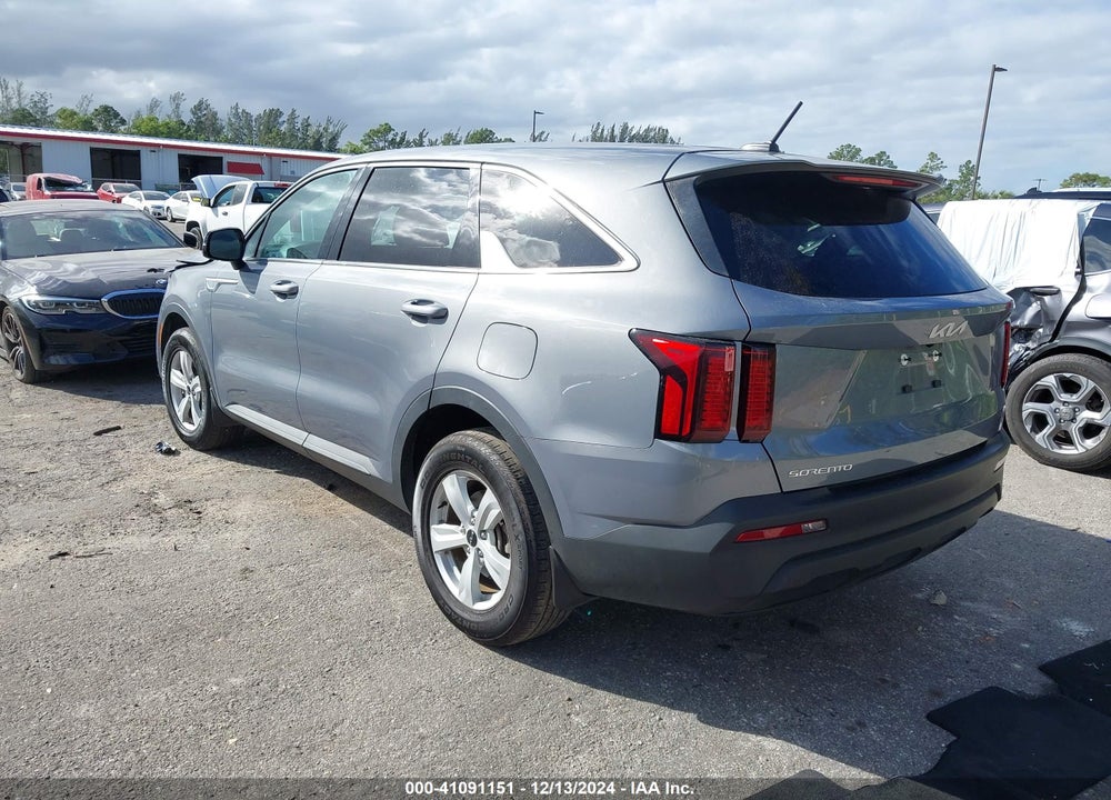 2023 KIA SORENTO LX VIN: 5XYRG4LC3PG231074