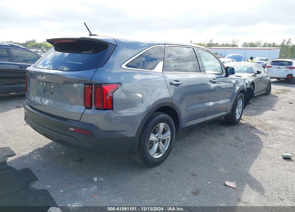 2023 KIA SORENTO LX VIN: 5XYRG4LC3PG231074