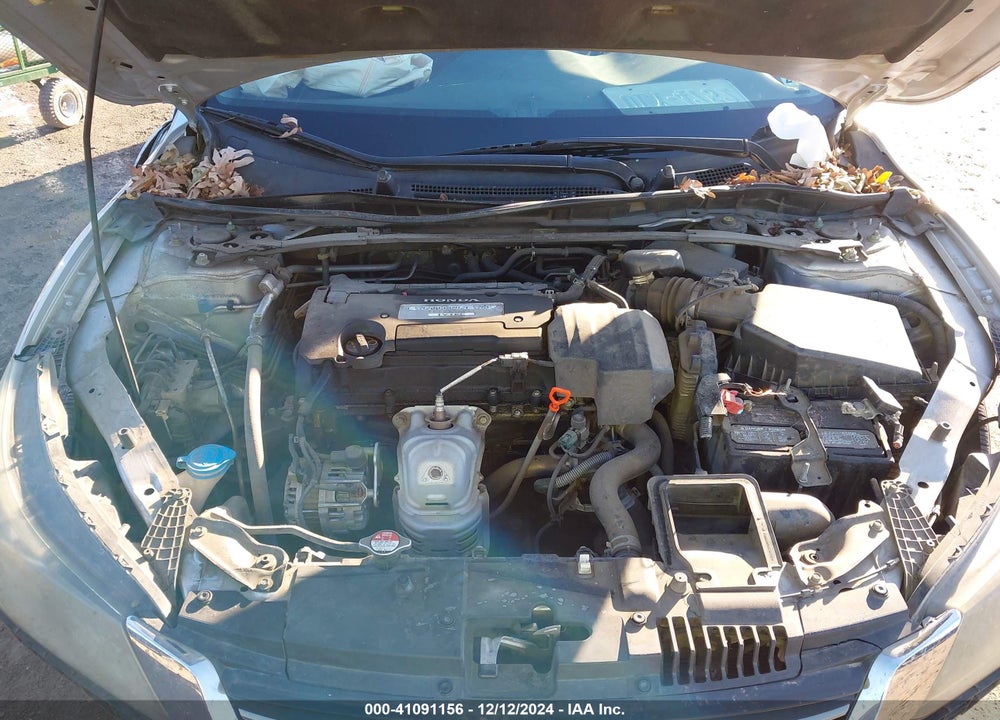 2013 HONDA ACCORD VIN: 1HGCR2F76DA032715