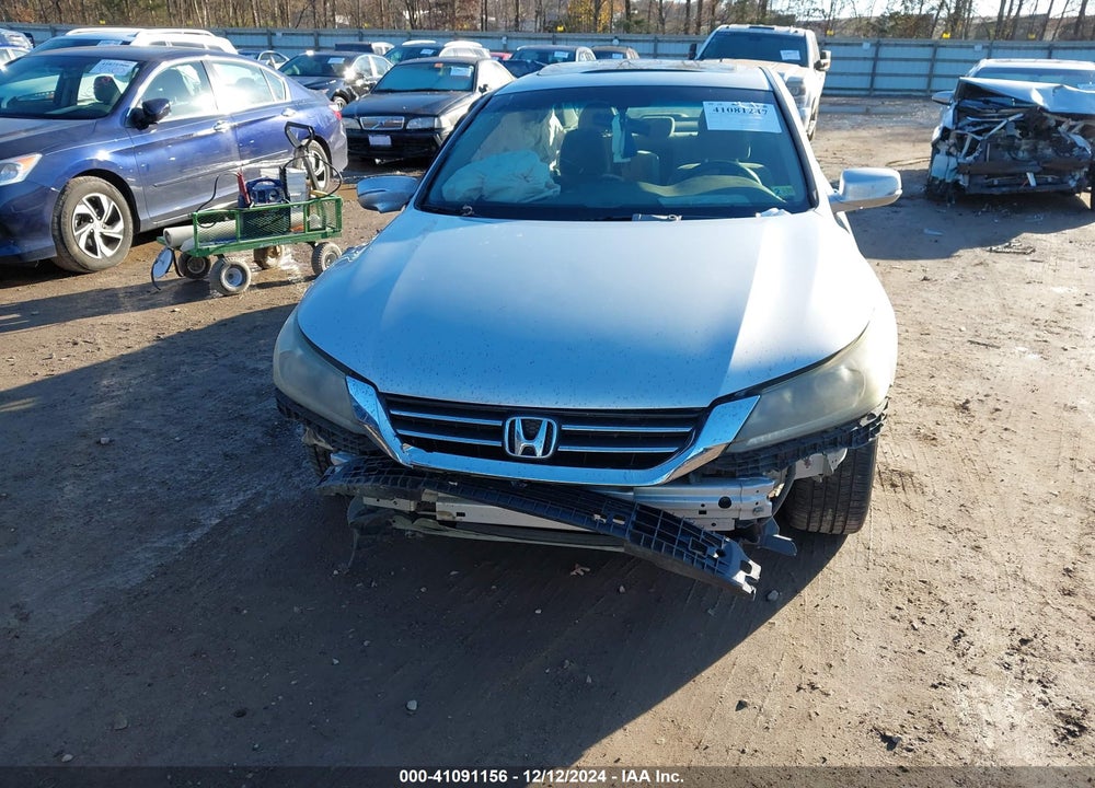 2013 HONDA ACCORD VIN: 1HGCR2F76DA032715