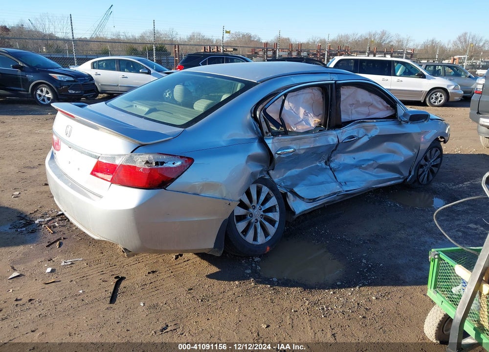 2013 HONDA ACCORD VIN: 1HGCR2F76DA032715
