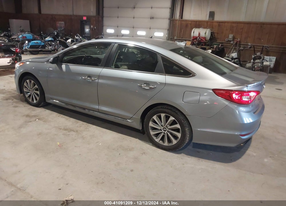 2015 HYUNDAI SONATA SPORT VIN: 5NPE34AF7FH115617