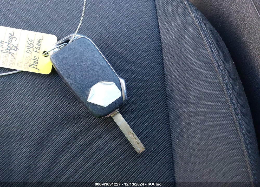 2024 KIA SPORTAGE LX VIN: KNDPUCDF1R7246174