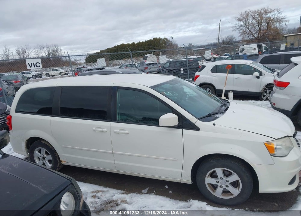 2013 DODGE GRAND CARAVAN VIN: 2C4RDGCG9DR528774