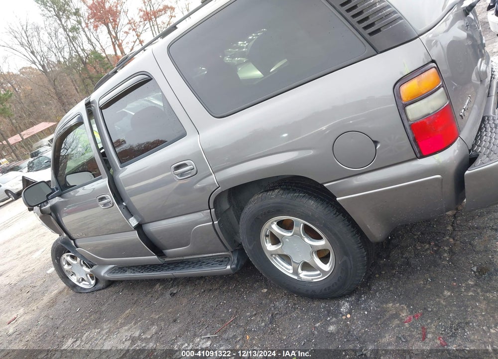 2005 GMC YUKON DENALI VIN: 1GKEK63U95J132455