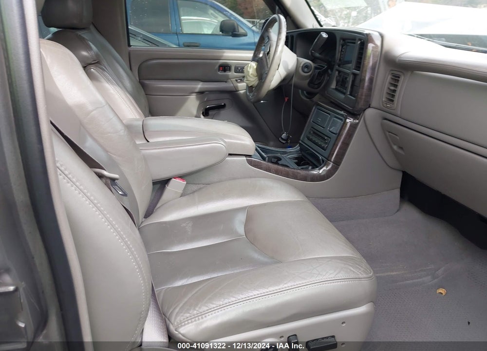 2005 GMC YUKON DENALI VIN: 1GKEK63U95J132455