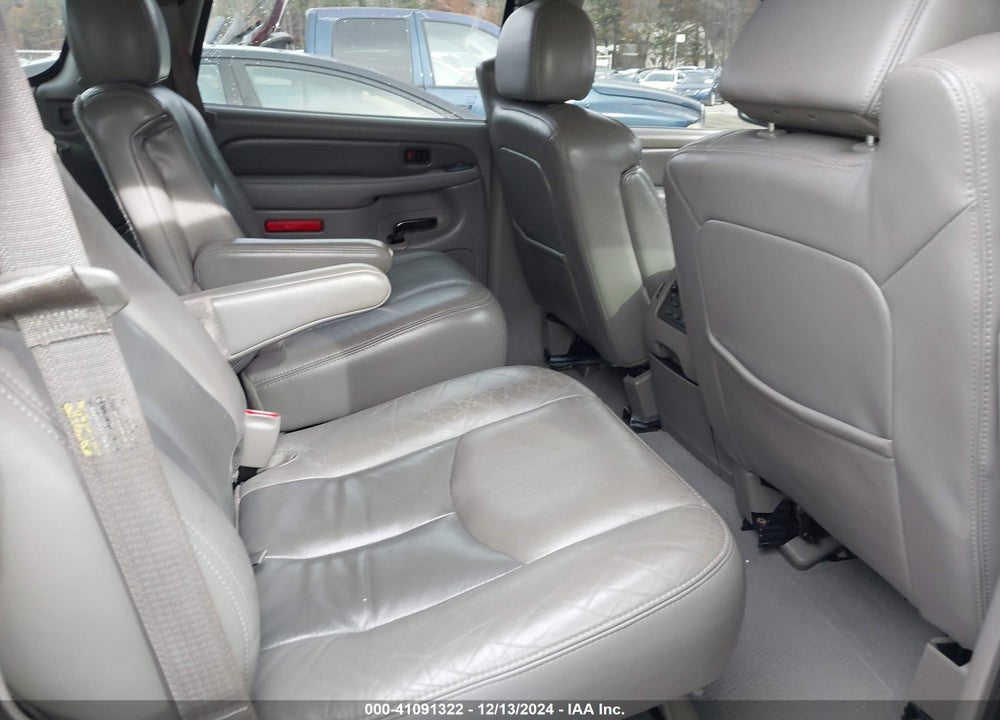2005 GMC YUKON DENALI VIN: 1GKEK63U95J132455