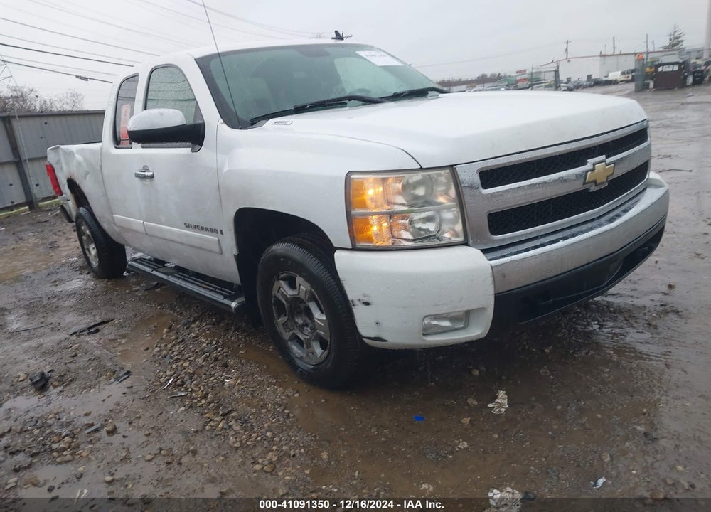 2007 CHEVROLET SILVERADO 1500 LT1 VIN: 2GCEC19J471632867