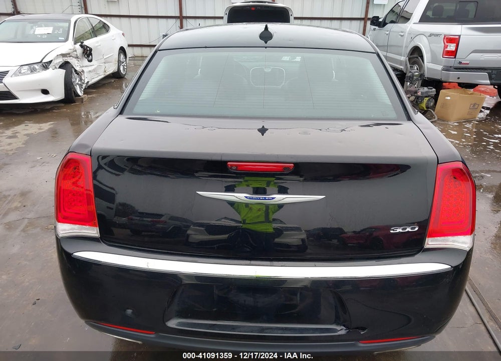 2019 CHRYSLER 300 VIN: 2C3CCAAG1KH542524
