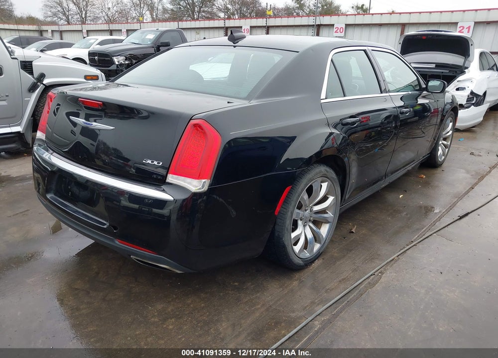 2019 CHRYSLER 300 VIN: 2C3CCAAG1KH542524