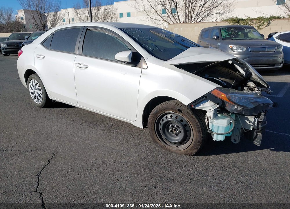 2018 TOYOTA COROLLA LE VIN: 5YFBURHE5JP762992