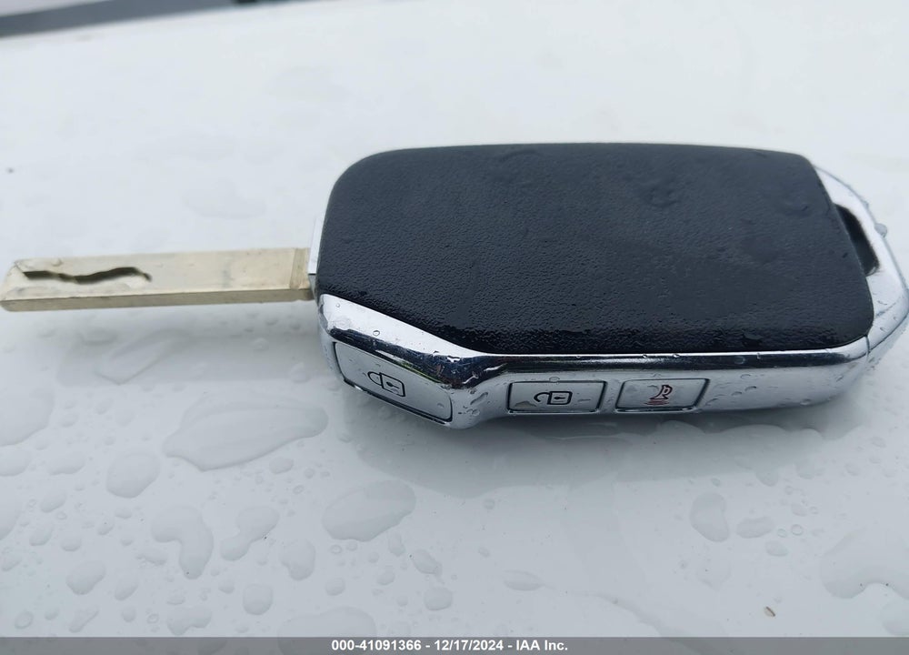 2021 KIA SELTOS LX VIN: KNDEPCAA3M7225049