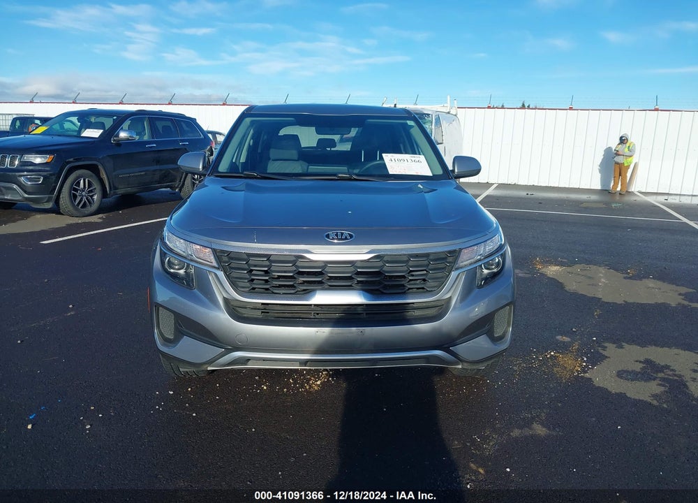 2021 KIA SELTOS LX VIN: KNDEPCAA3M7225049