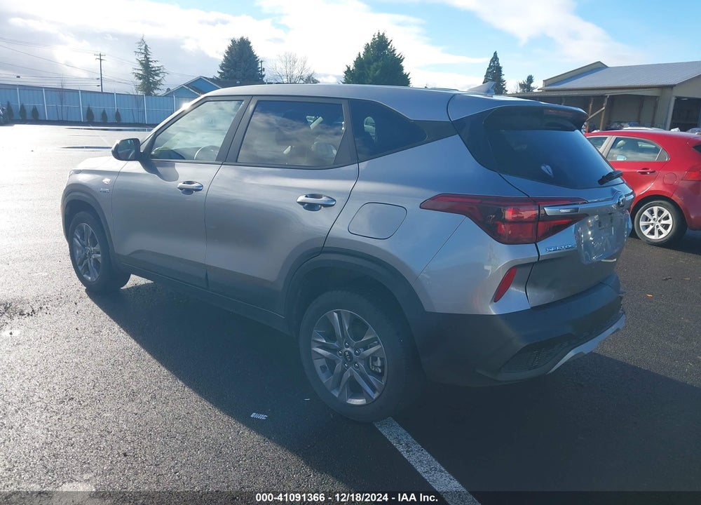 2021 KIA SELTOS LX VIN: KNDEPCAA3M7225049