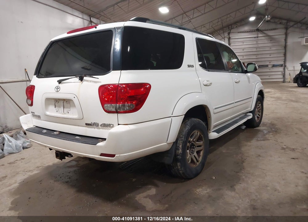 2005 TOYOTA SEQUOIA SR5 V8 VIN: 5TDBT44A25S234252