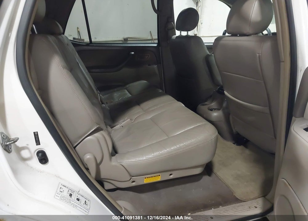 2005 TOYOTA SEQUOIA SR5 V8 VIN: 5TDBT44A25S234252