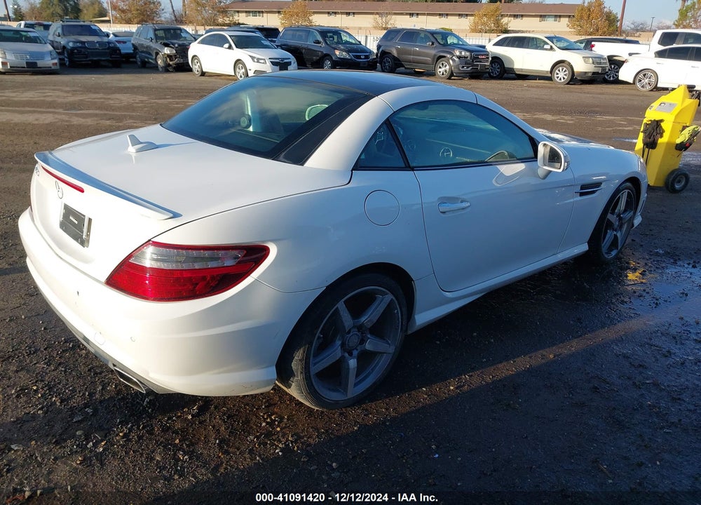 2015 MERCEDES-BENZ SLK 250 VIN: WDDPK4HA8FF111565