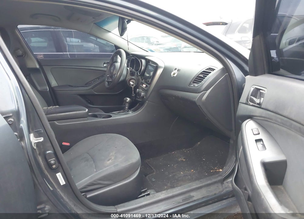 2015 KIA OPTIMA LX VIN: KNAGM4A77F5564260