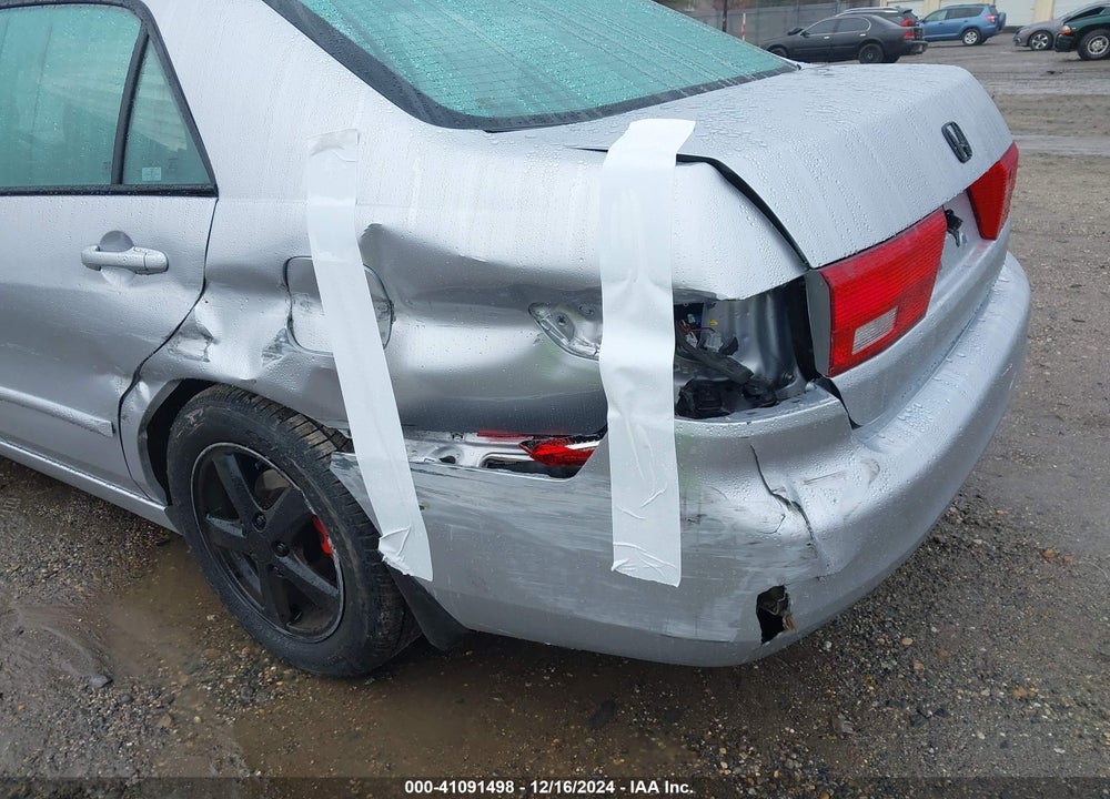 2005 HONDA ACCORD 2.4 EX VIN: 1HGCM56705A049513
