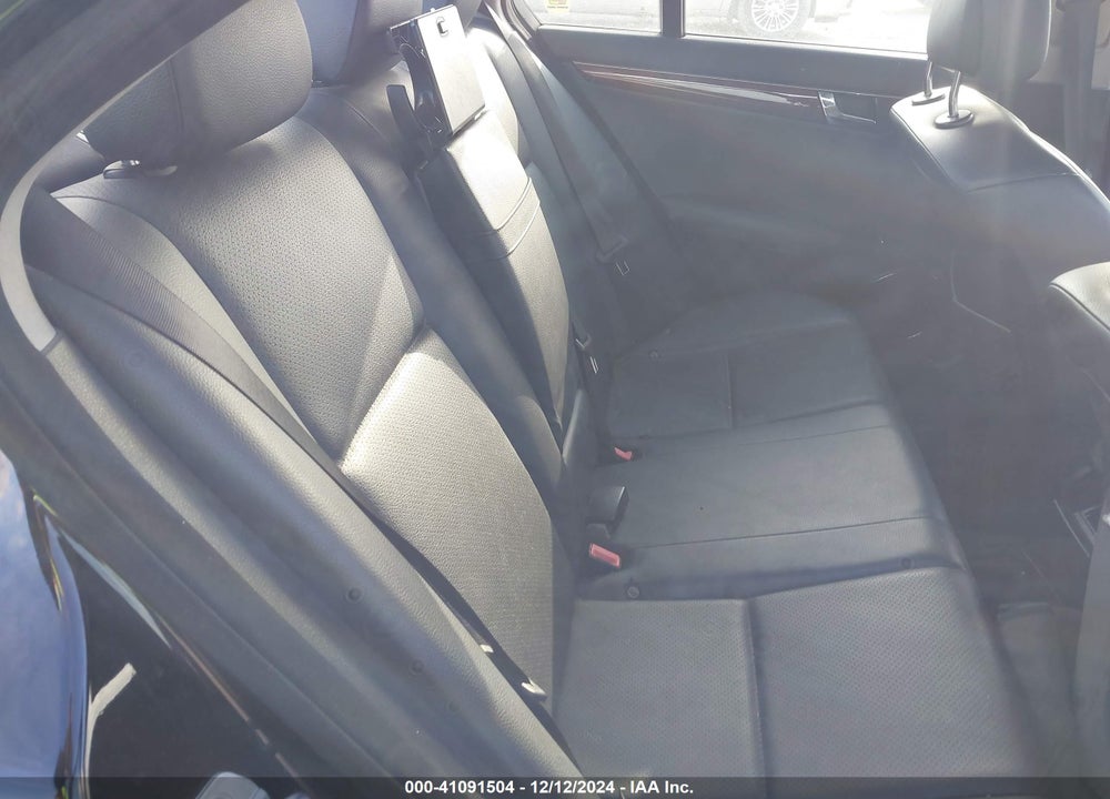 2009 MERCEDES-BENZ C 300 VIN: WDDGF81X29F214897