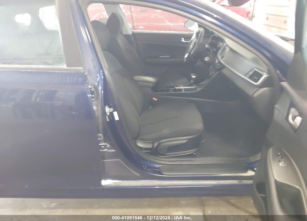2017 KIA OPTIMA LX VIN: 5XXGT4L34HG146706