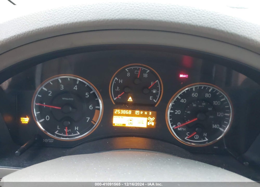 2011 NISSAN ARMADA PLATINUM VIN: 5N1AA0NE3BN619084